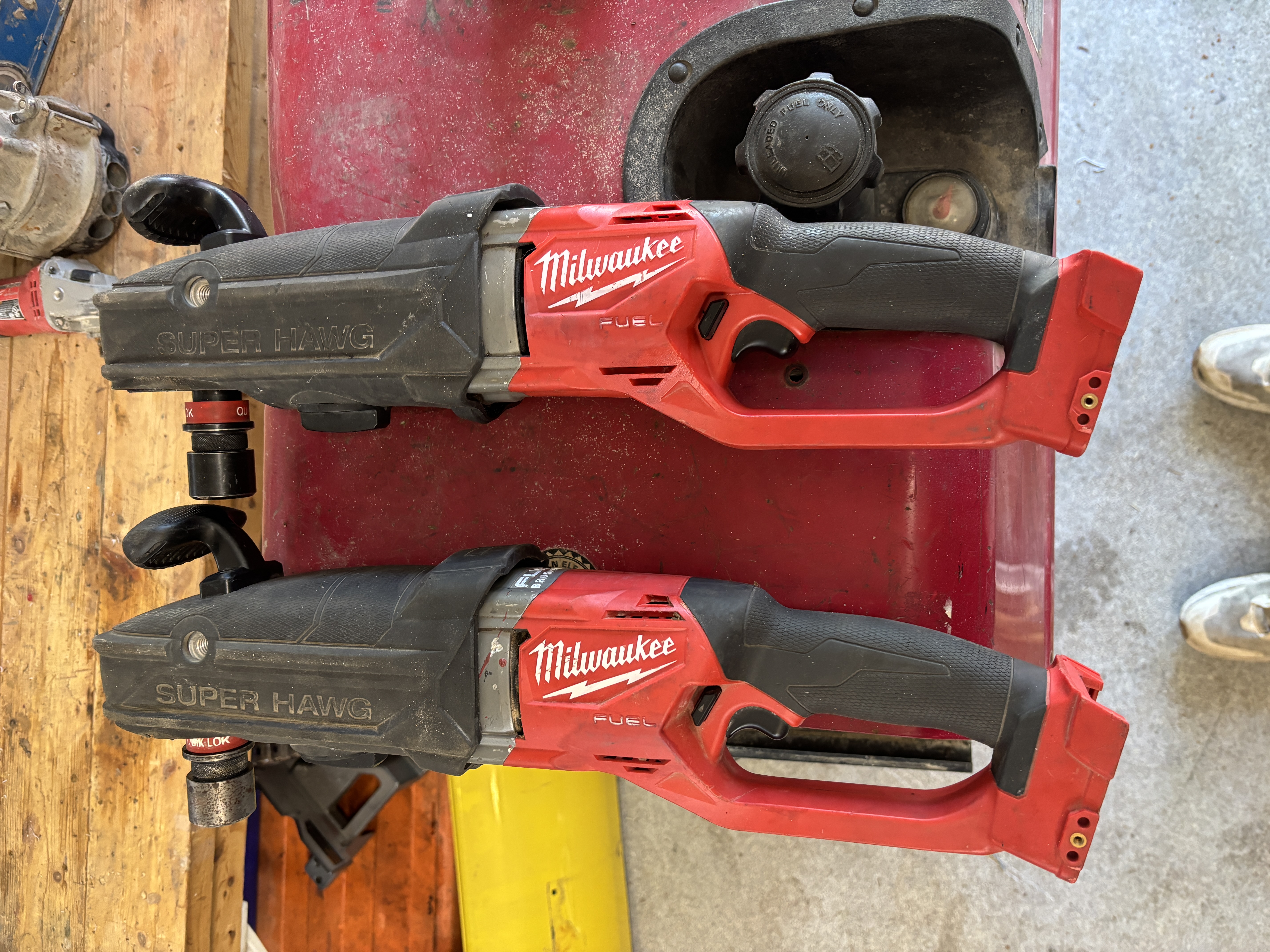 Milwaukee M18 Fuel Super Hawg Right Angle Drill